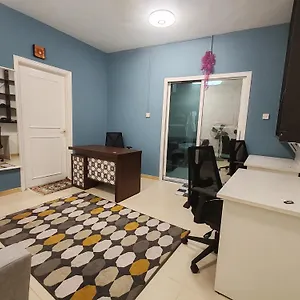  Hostel Qamar Deira